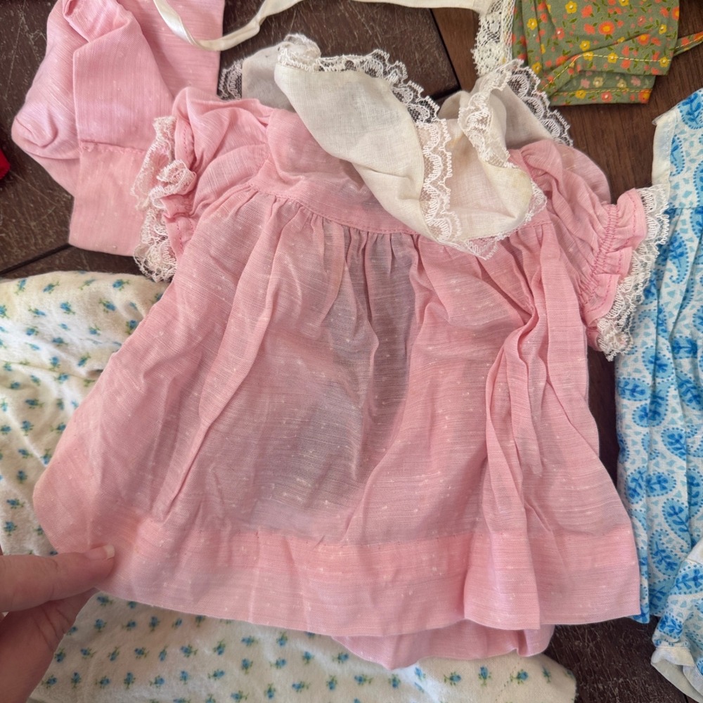 Vintage Doll Clothes Lot Handmade‎ Floral Lace Velvet Dresses Bonnet - Picture 3 of 12
